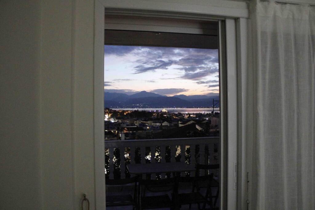 180° View Apartment Нафплион Екстериор снимка